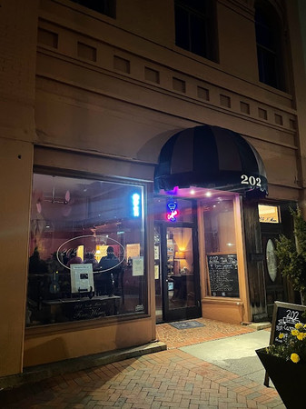 202 North Main Fine Wines, Spirits & Music Room/Top Shelf Speakeasy photo