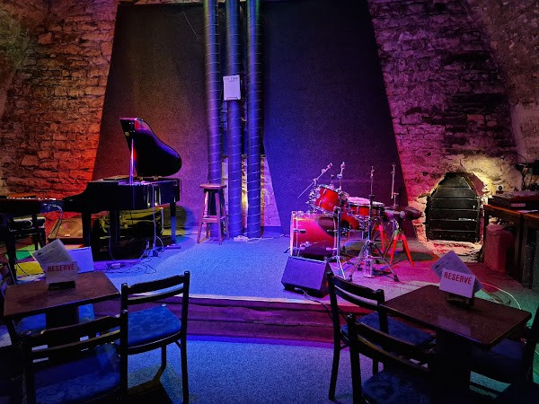 AghaRTA Jazz Club photo