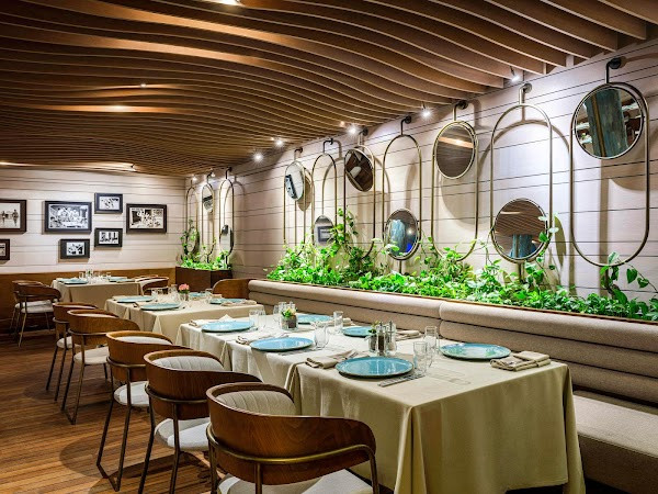 Aquarium Restaurant photo