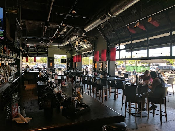 Bar Louie - Brunswick Square photo