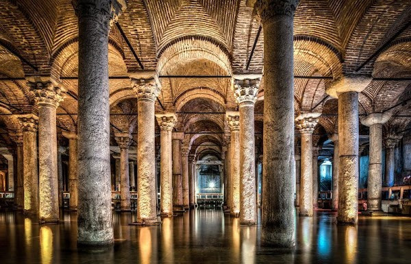 Basilica Cistern photo