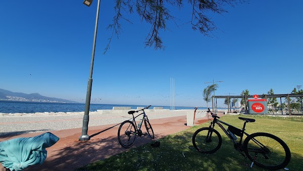 Bostanlı Coast photo