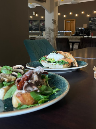 CITY, ะบะฐัะต photo