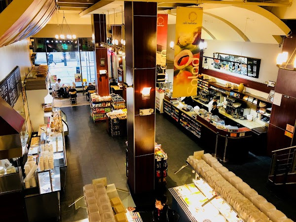 Cafe Manhattan photo