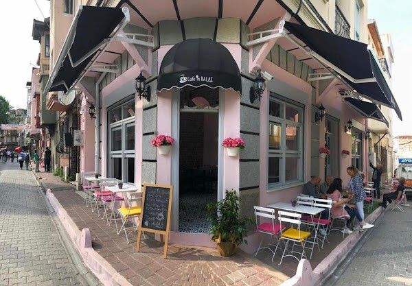 Cafe in Balat photo