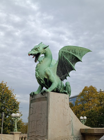 Dragon Bridge photo