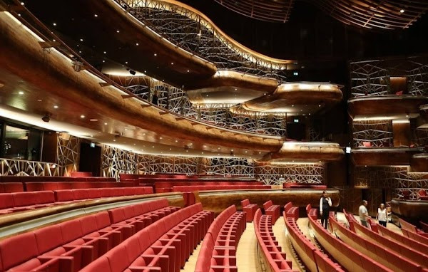 Dubai Opera photo