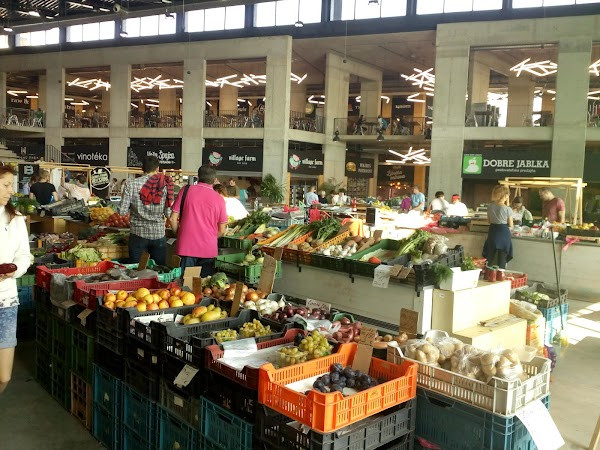 Fresh Market - farmer's market photo