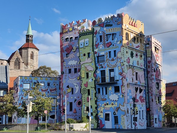 Happy Rizzi House photo