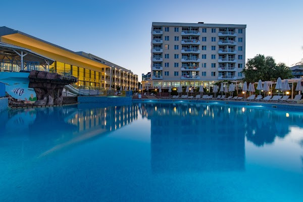Hotel Perla Beach Club photo