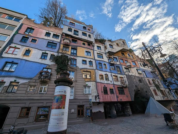 Hundertwasser House photo