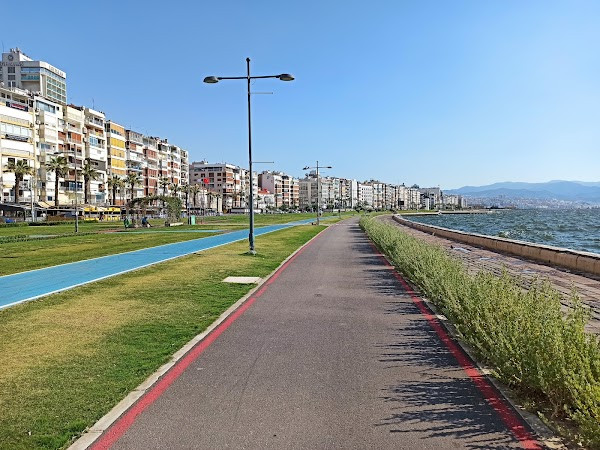 Kordon Alsancak Izmir photo