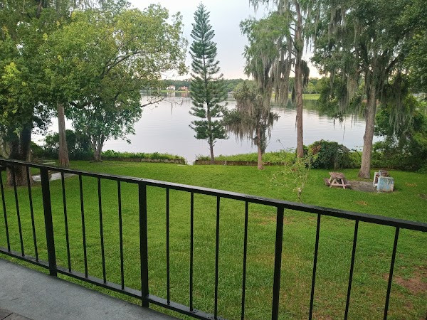 Lake Fairy Motel photo