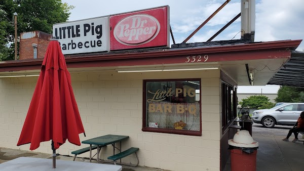 Little Pig Barbecue photo