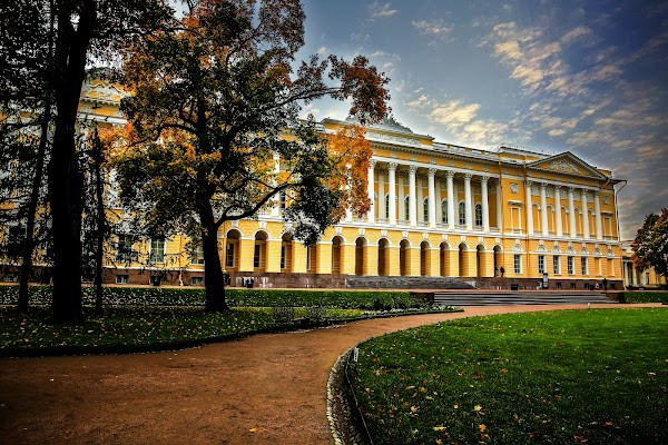 Mikhailovsky Garden photo