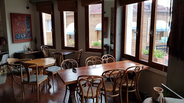 Mitara Cafe & Art photo