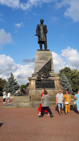 Monument to Admiral Nakhimov photo