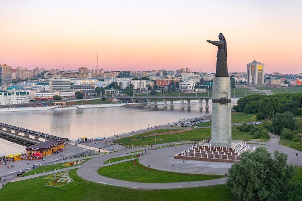Mother Patroness Monument photo