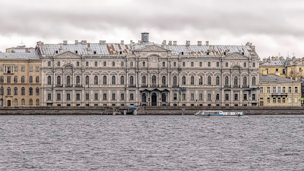 Novo-Mikhailovsky Palace photo