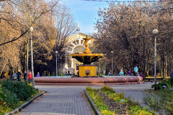 Park Leninskogo Komsomola photo