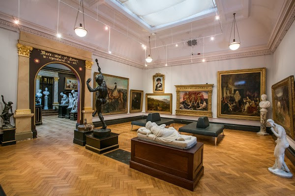 Russell Cotes Art Gallery & Museum photo