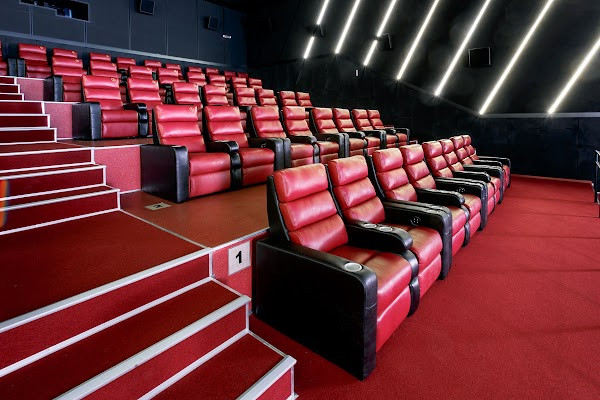 Sinema 5 photo