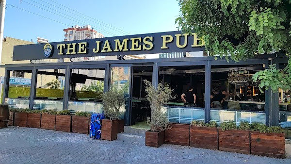 Sir Winston Pub Tรผrkmenbaลฤฑ photo