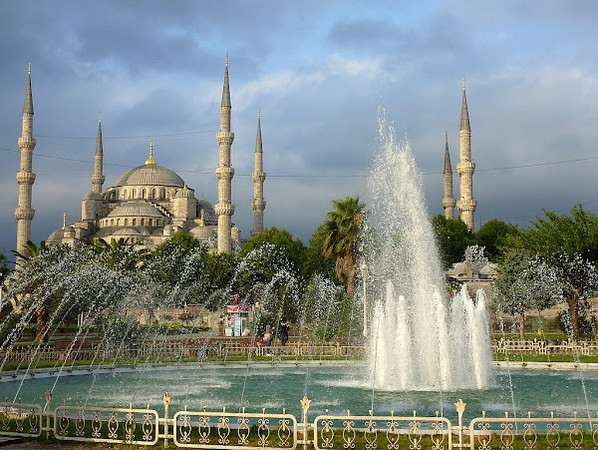 Sultanahmet Square photo