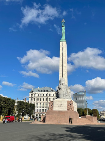 The Freedom Monument photo