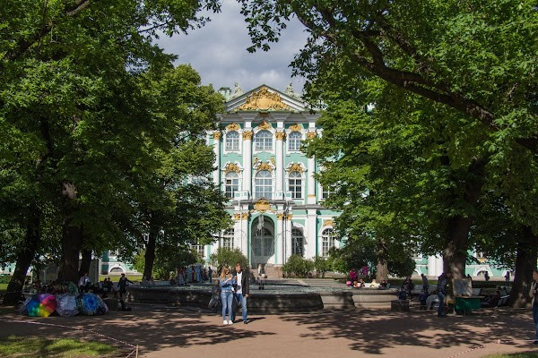 The garden of the Winter Palace photo