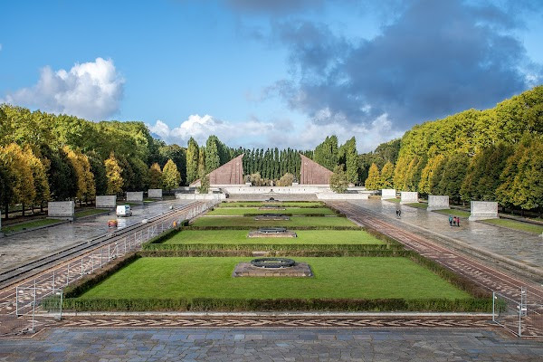 Treptower Park photo