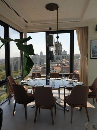 Vogue Restaurant & Bar photo