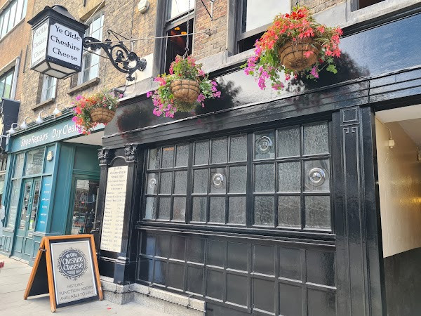 Ye Olde Cheshire Cheese photo