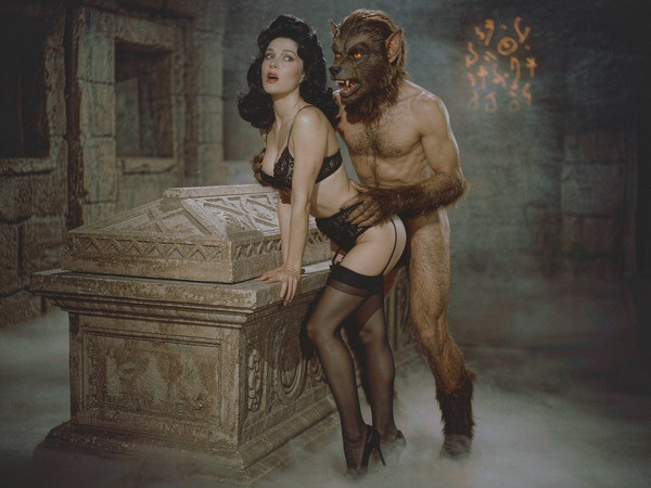 Hunyuan Image 3.5 Preview — Moonlit Horror-Erotica Blend — Retro