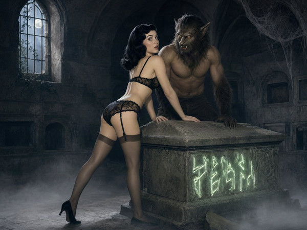 Qwen Image 2.1 — Moonlit Horror-Erotica Blend — Retro